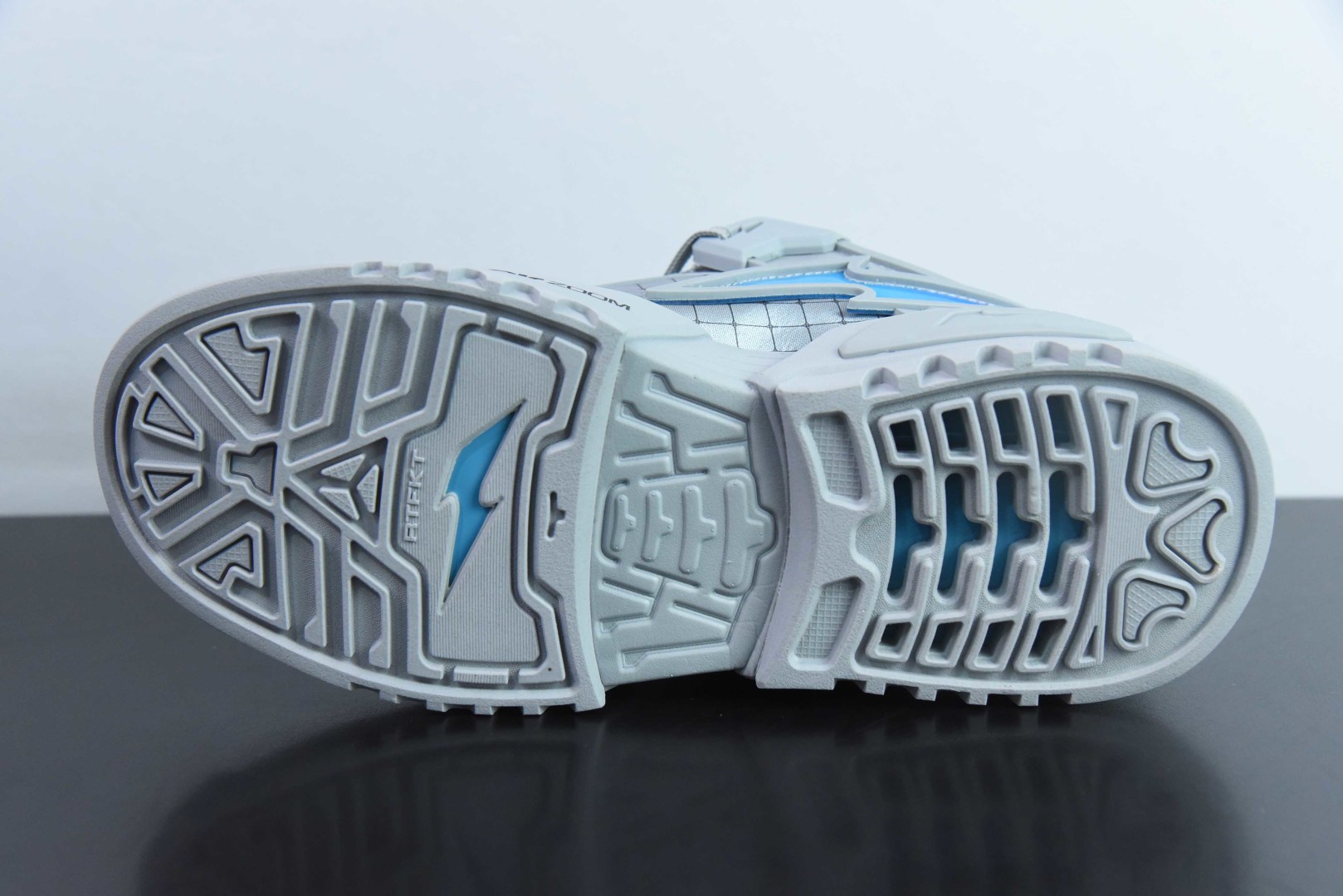 耐克Nike Rtfkt Studios x Nk Dunk Genesis Low OG Ghost 元宇宙系列灰蓝SB扣篮经典低帮休闲运动滑板板鞋纯原版本 货号:HF0438-001