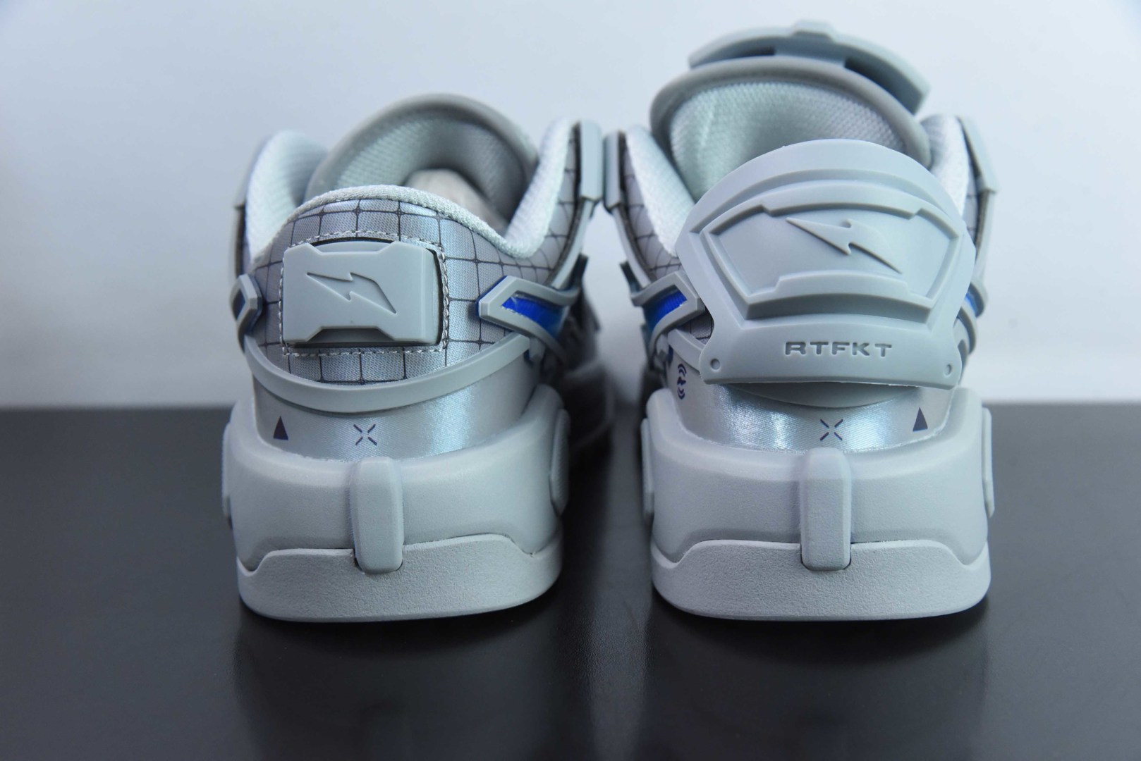 耐克Nike Rtfkt Studios x Nk Dunk Genesis Low OG Ghost 元宇宙系列灰蓝SB扣篮经典低帮休闲运动滑板板鞋纯原版本 货号:HF0438-001