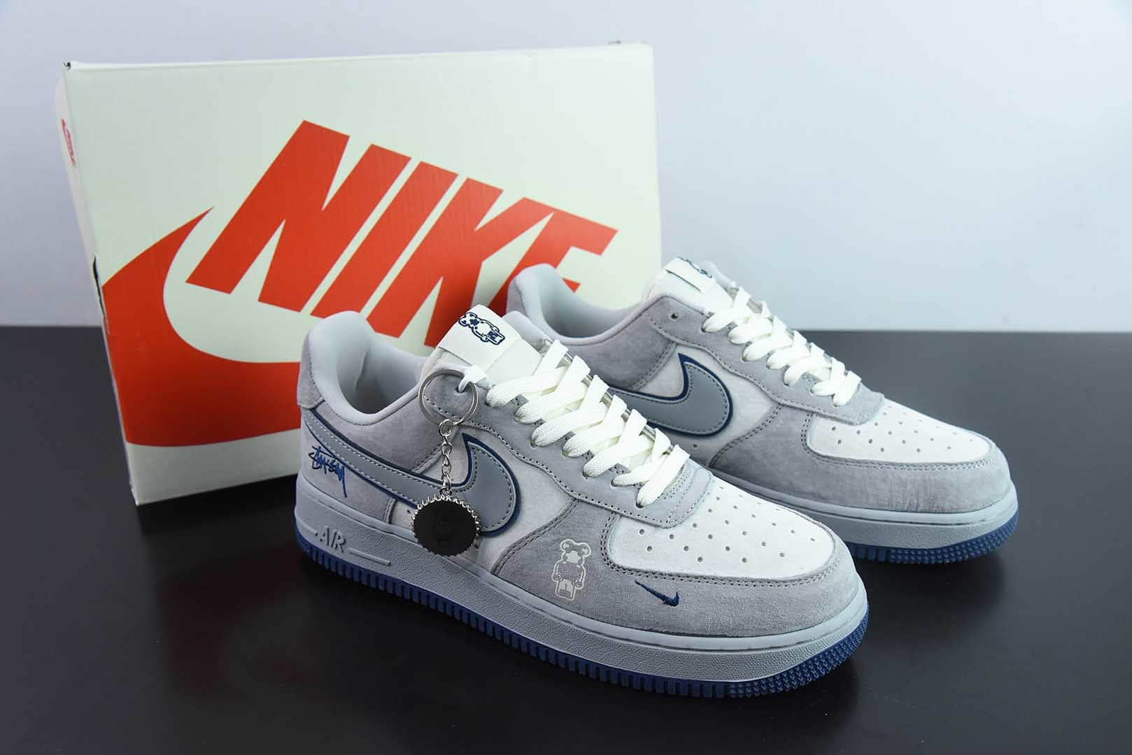 耐克Nike Air Force 1 AF1麂皮灰暴力熊斯图西印花定制版空军一号低帮休闲板鞋纯原版本 货号：DF0188-017 