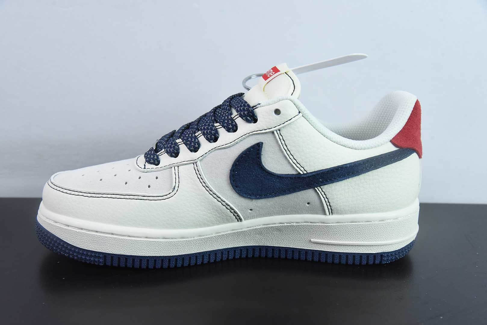 耐克Nike Air Force 1 '07 Low “Supreme联名红标翻毛蓝勾”空军一号低帮休闲板鞋纯原版本 货号：BB7518-021 