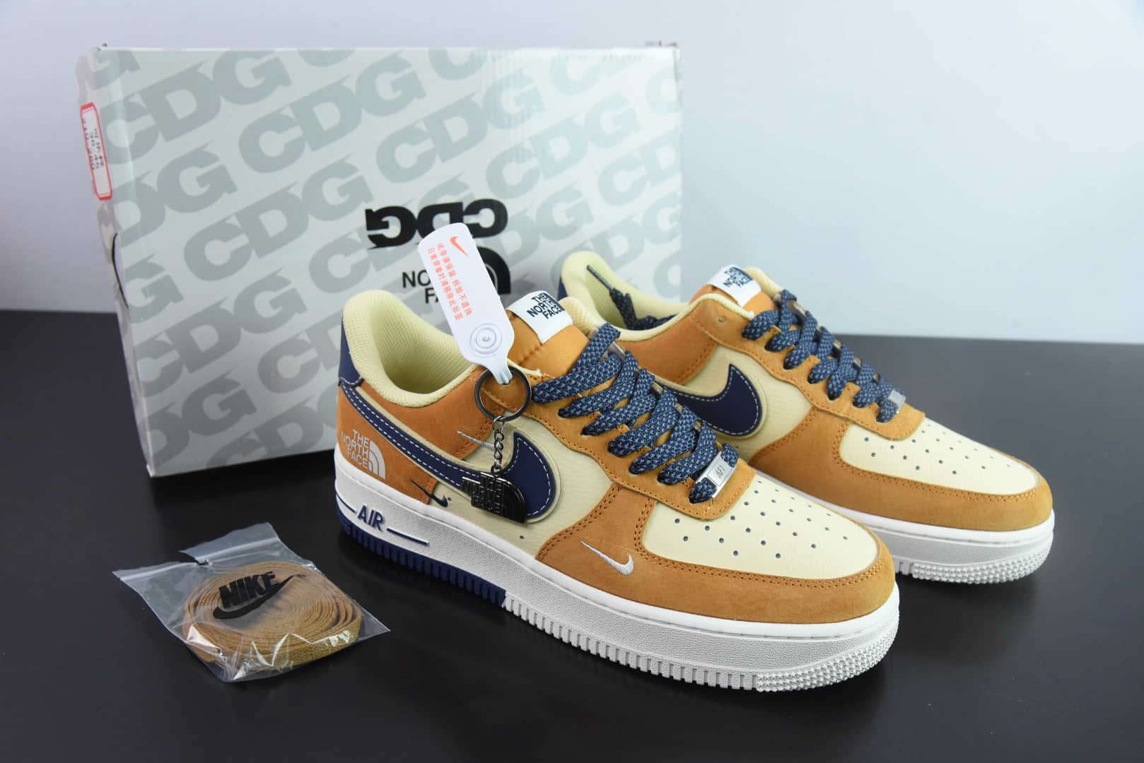 耐克NIke Air Force 1 '07 Low “北面联名运动橙”空军一号低帮休闲板鞋纯原版本 货号:DM6868-053