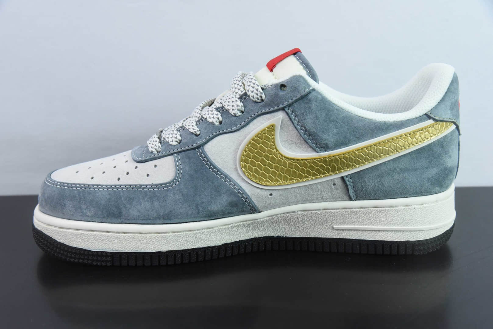 耐克Nike Air Force 1'07 Low 蛇年限定金蛇鳞空军一号低帮休闲板鞋纯原版本 货号:XZ2025-688