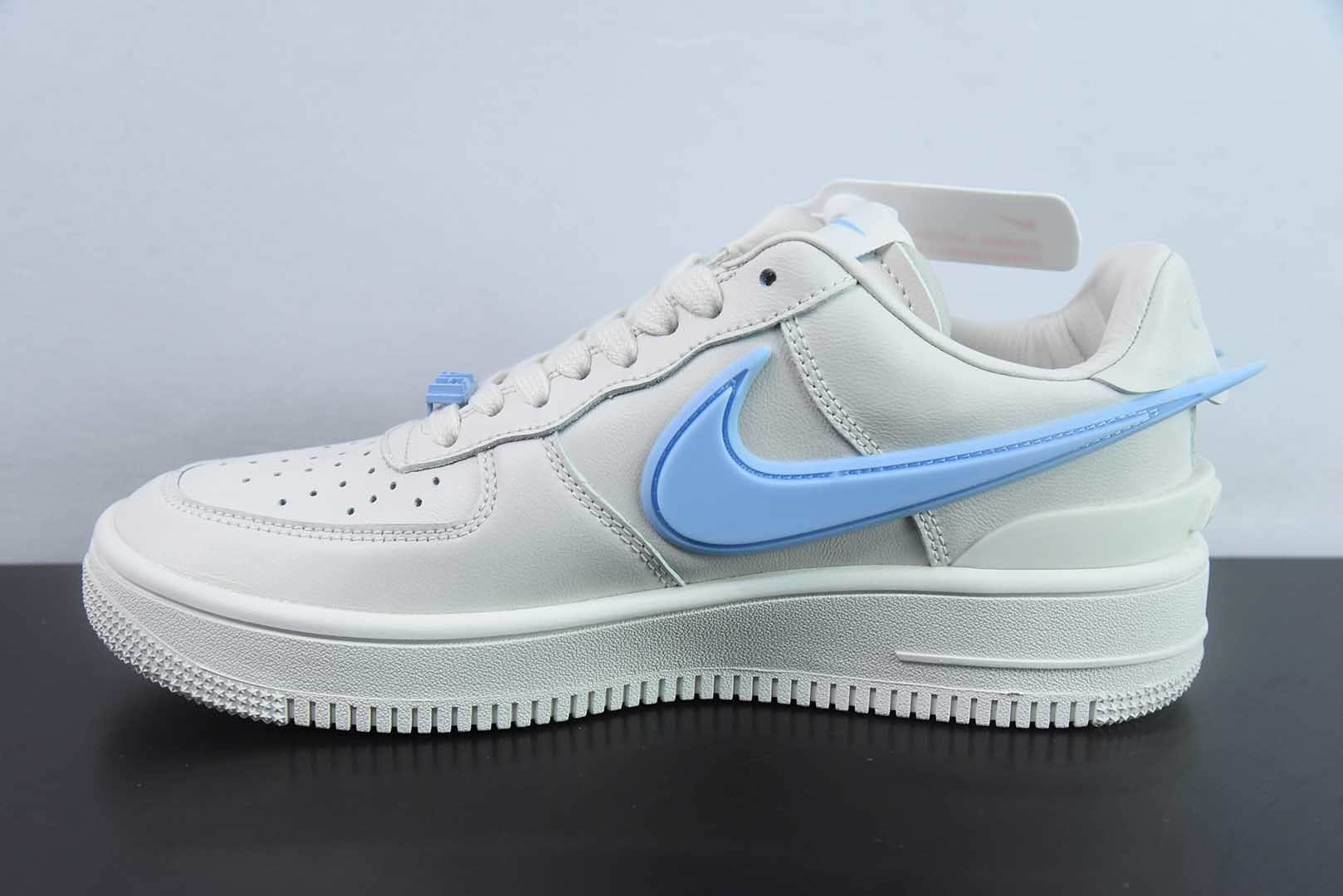 耐克Nike AMBUSH x NK Air Force 1 Low联名大钩白蓝空军一号低帮运动板鞋纯原版本 货号：DV3464-900 