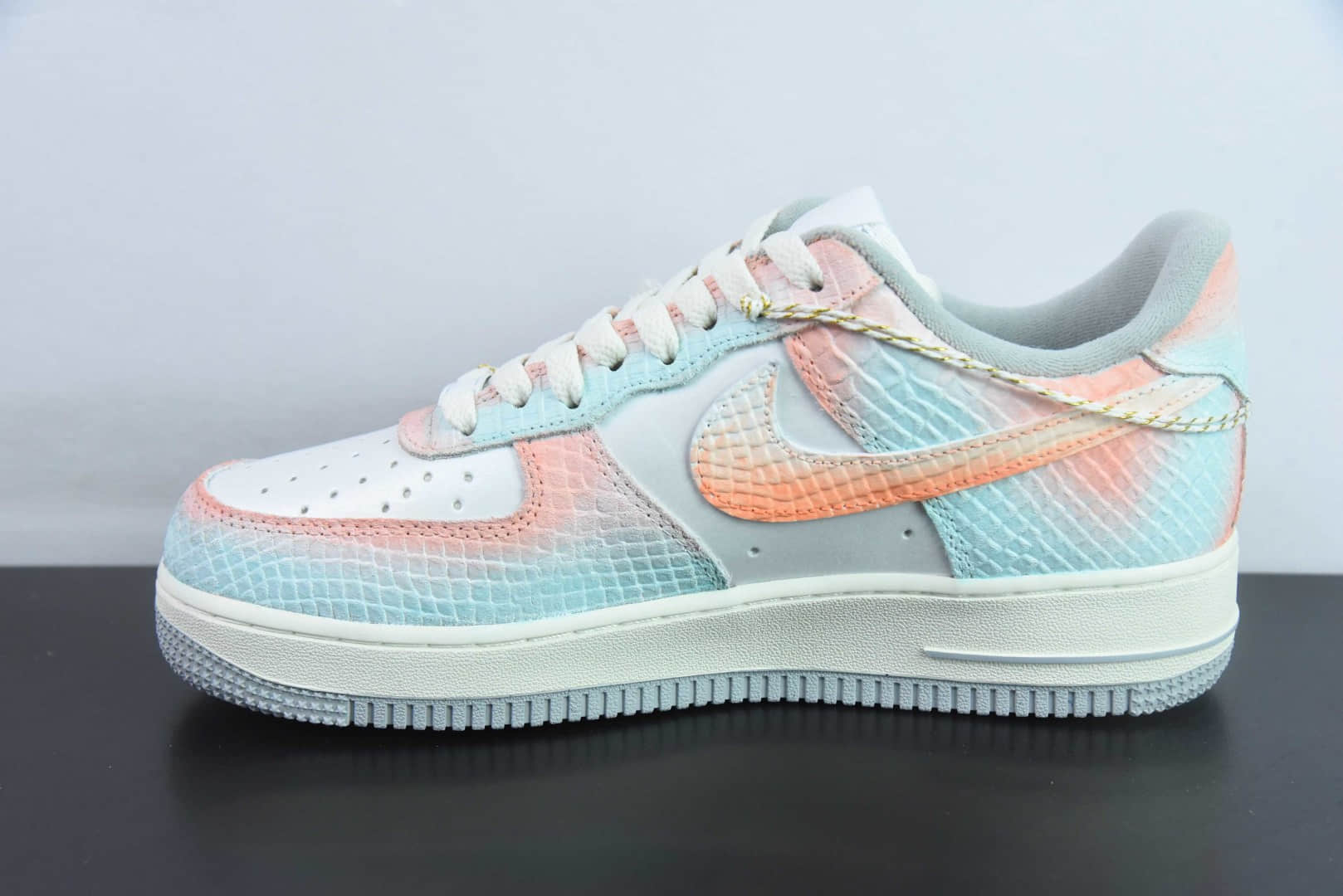 耐克Nike Air Force 1'07 Low Late Spring Rain 蛇年限定春迟雨礼盒装空军一号低帮休闲板鞋纯原版本 货号:DX2678-111
