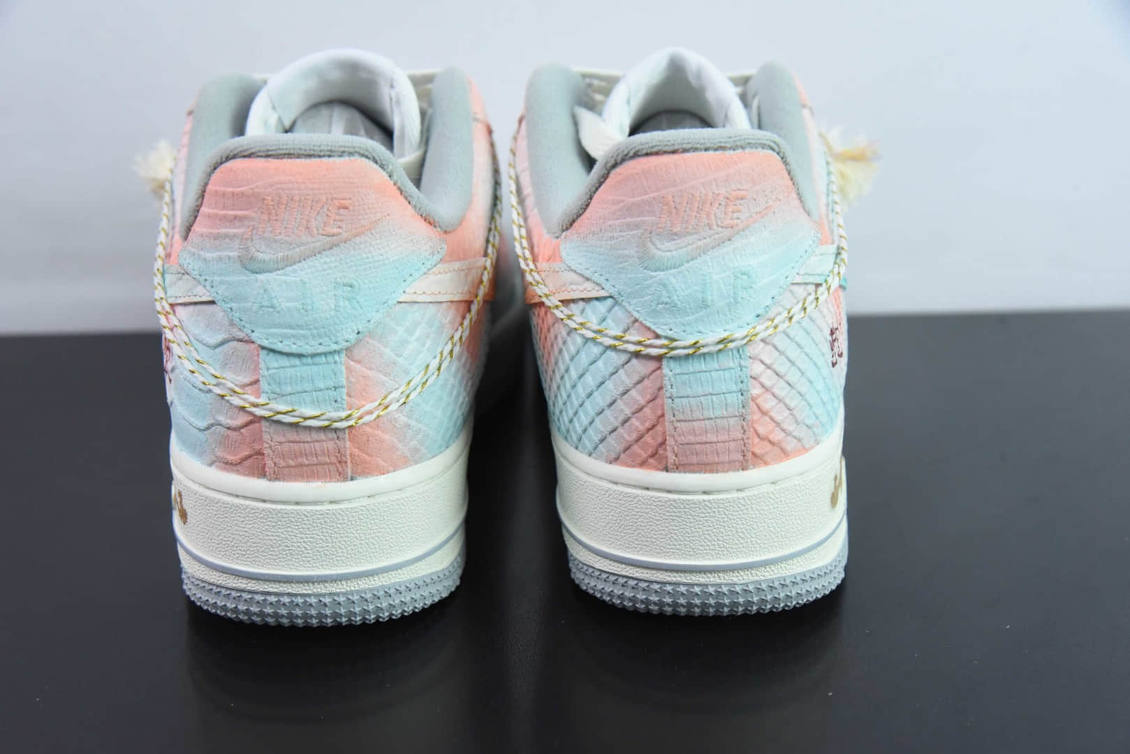 耐克Nike Air Force 1'07 Low Late Spring Rain 蛇年限定春迟雨礼盒装空军一号低帮休闲板鞋纯原版本 货号:DX2678-111
