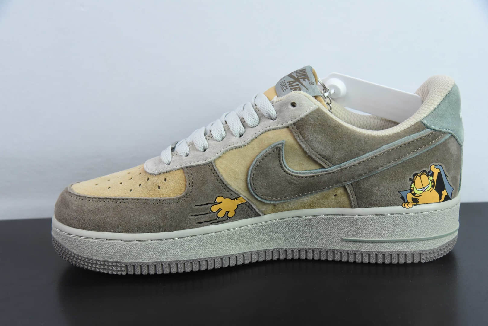 耐克Nike Air Force 1 “Garfield”漫画系列加菲猫空军一号低帮休闲板鞋纯原版本 货号：CD1212-333 