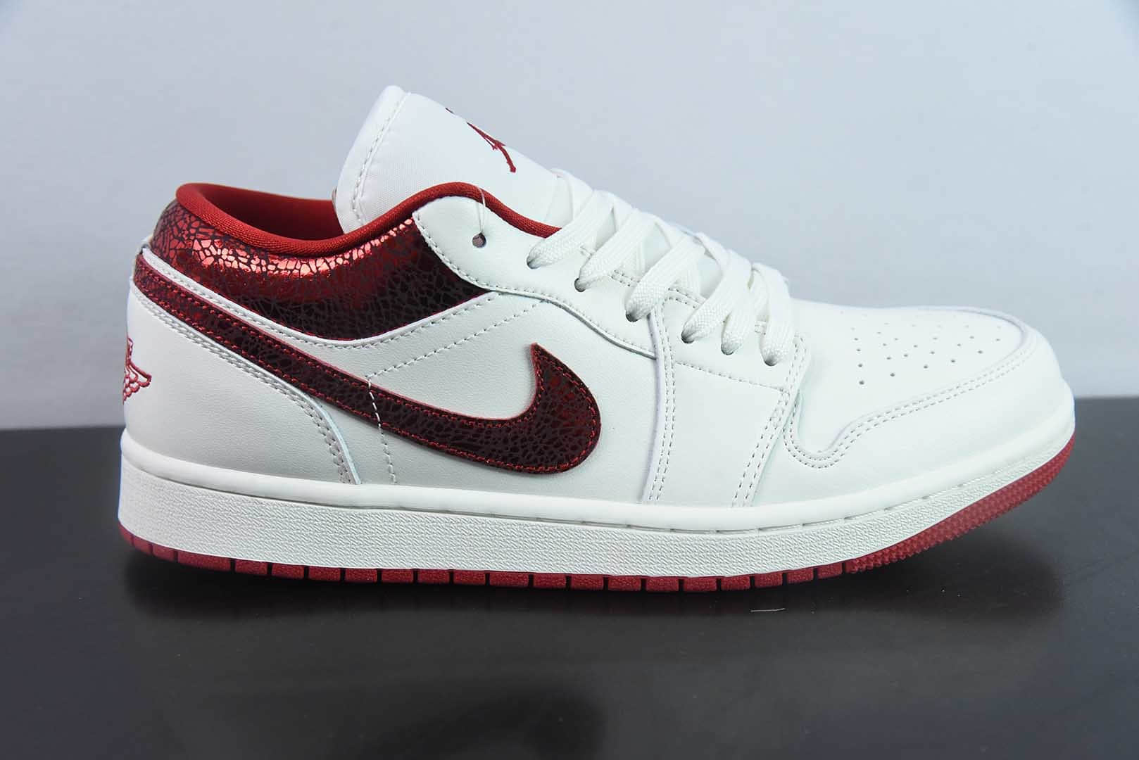 乔丹Air Jordan 1 Low AJ1乔1白红低帮文化休闲板鞋纯原版本 货号:HJ9338-106