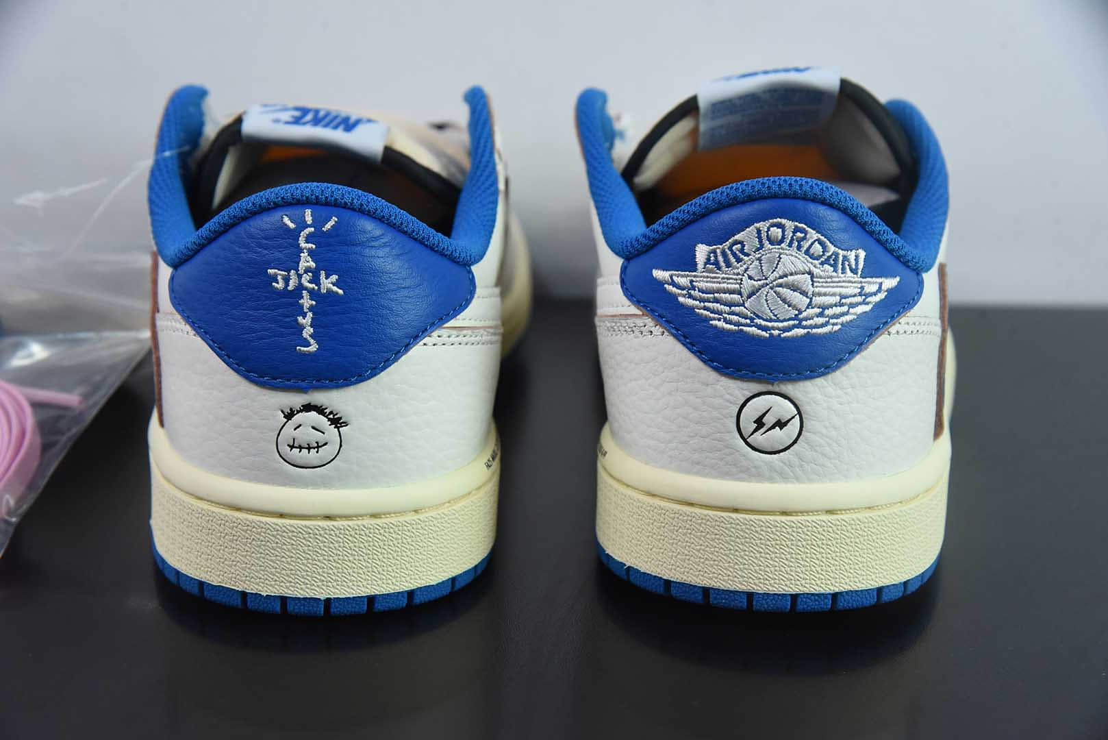 乔丹Air Jordan Travis Scott x Air Jordan AJ1 Low OG SP TS联名AJ1白蓝倒钩低帮文化篮球鞋纯原版本 货号:DM7866 - 104