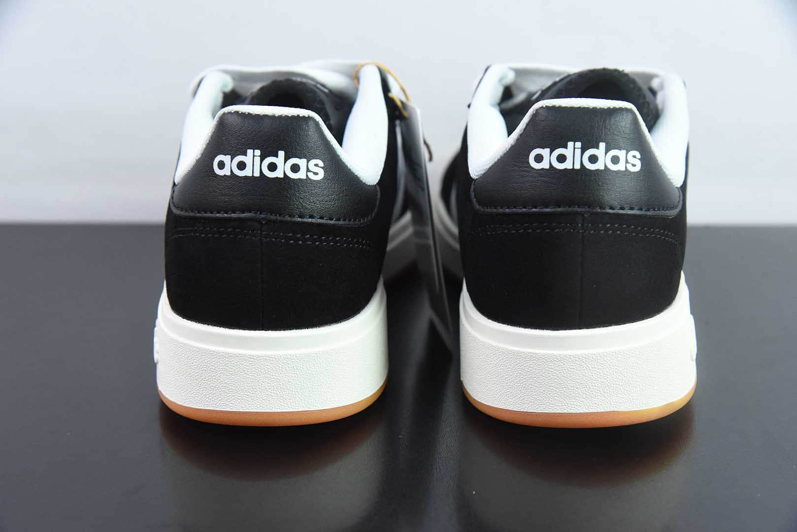 阿迪达斯Adidas GRAND COURTBEAT Base 00S黑白低帮休闲板鞋纯原版本 货号:IH6184