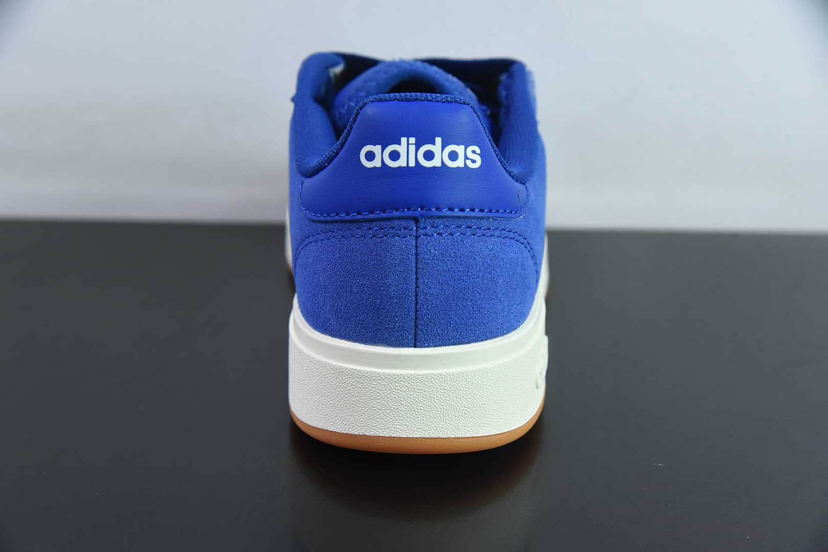 阿迪达斯Adidas GRAND COURTBEAT Base 00S 蓝白麂皮休闲耐磨低帮板鞋纯原版本 货号: IH1039