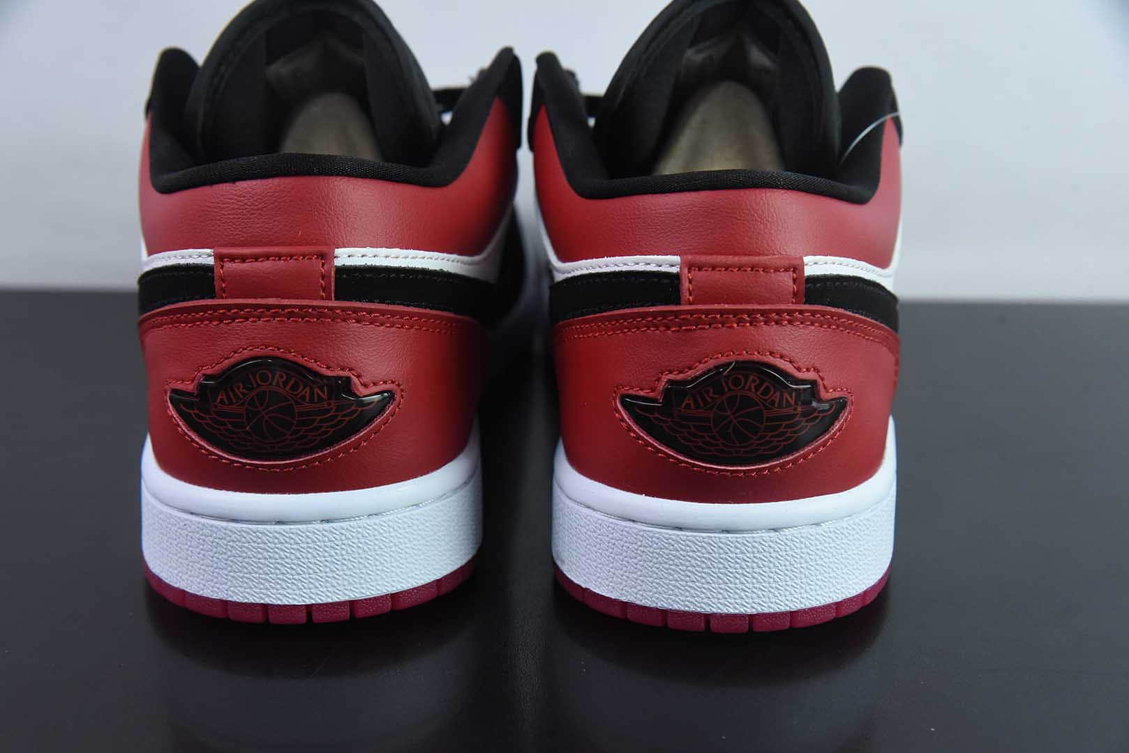 乔丹Air Jordan AJ1 Low黑红黑脚趾低帮复古文化篮球鞋纯原版本 货号:IB8971 - 106