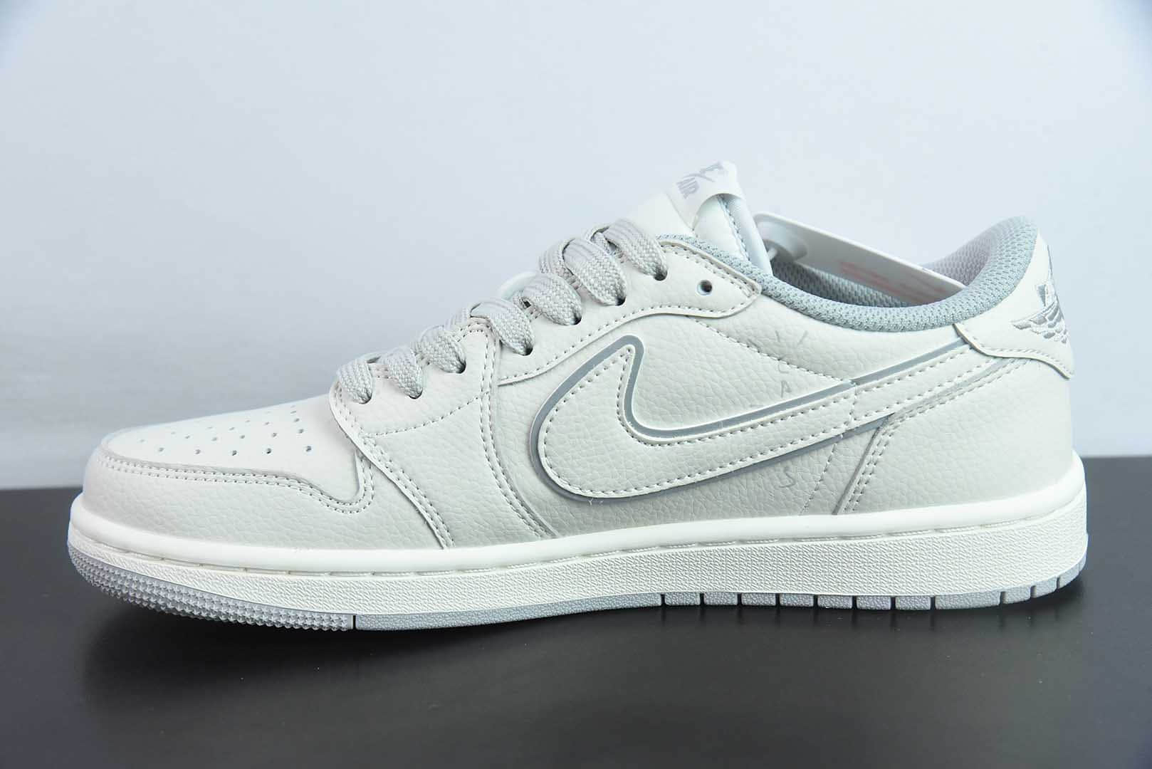 乔丹Travis Scott x Fragment Design x Air Jordan 1 Low OG SP AJ1联名款米白倒钩低帮文化休闲板鞋纯原版本 货号:DF1845 - 532