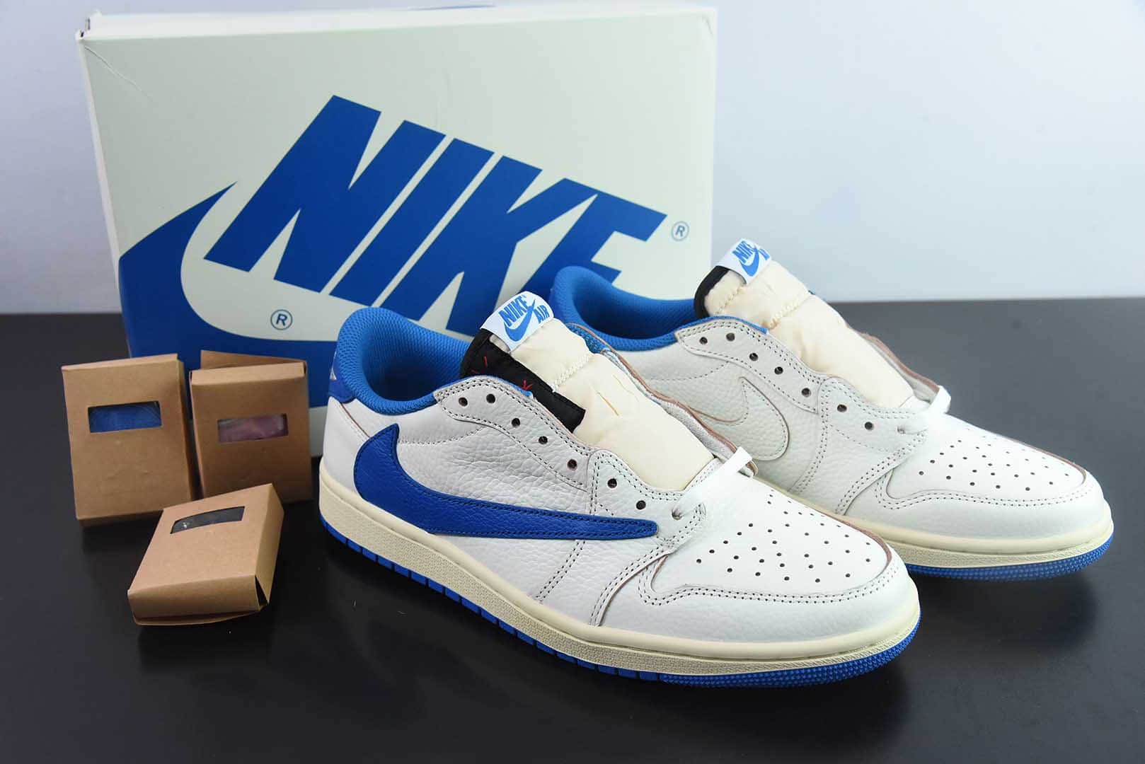 乔丹Travis Scott x Air Jordan AJ1 Low OG SP TS联名白蓝闪电倒钩2.0低帮复古文化篮球鞋纯原版本 货号:DM7866-104