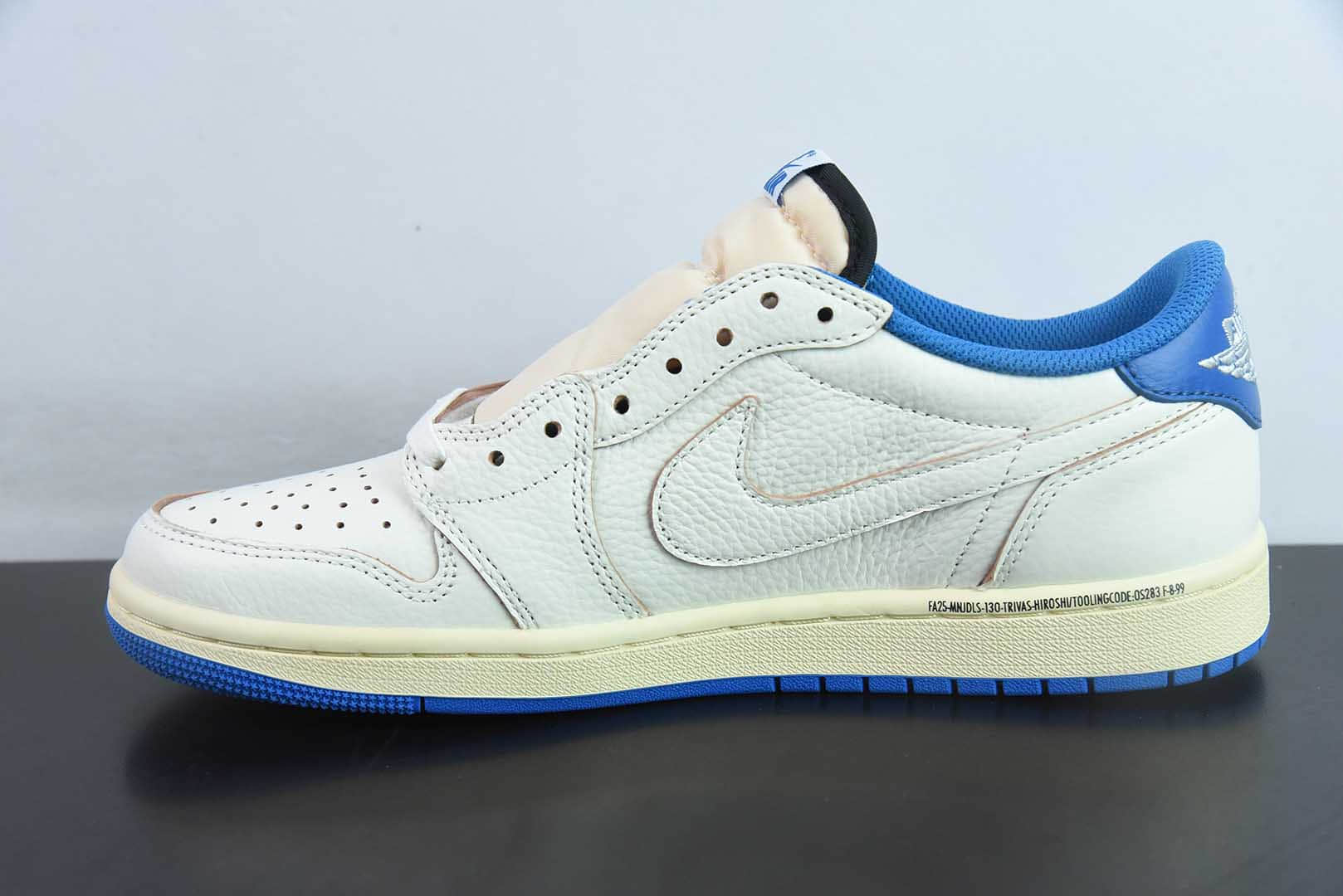 乔丹Travis Scott x Air Jordan AJ1 Low OG SP TS联名白蓝闪电倒钩2.0低帮复古文化篮球鞋纯原版本 货号:DM7866-104