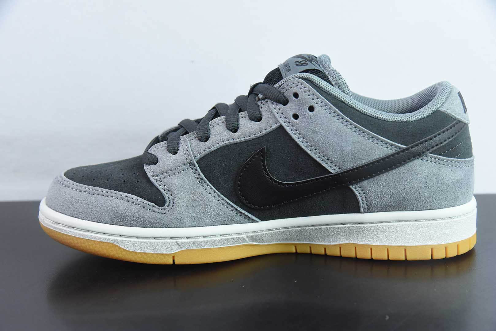 耐克Nike Dunk SB Low“DARK SMOKE GREY”灰黑色SB低帮休闲滑板鞋纯原版本 货号:HF3063-001
