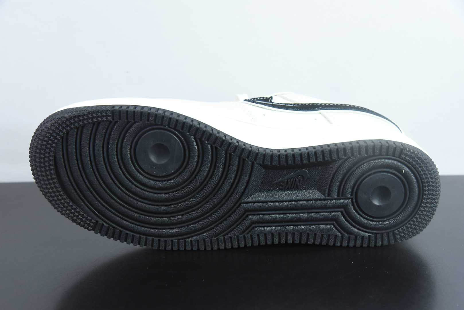 耐克Nike Air Force 1'07 斯图西联名米白黑空军一号低帮休闲板鞋纯原版本 货号：KK1988-093