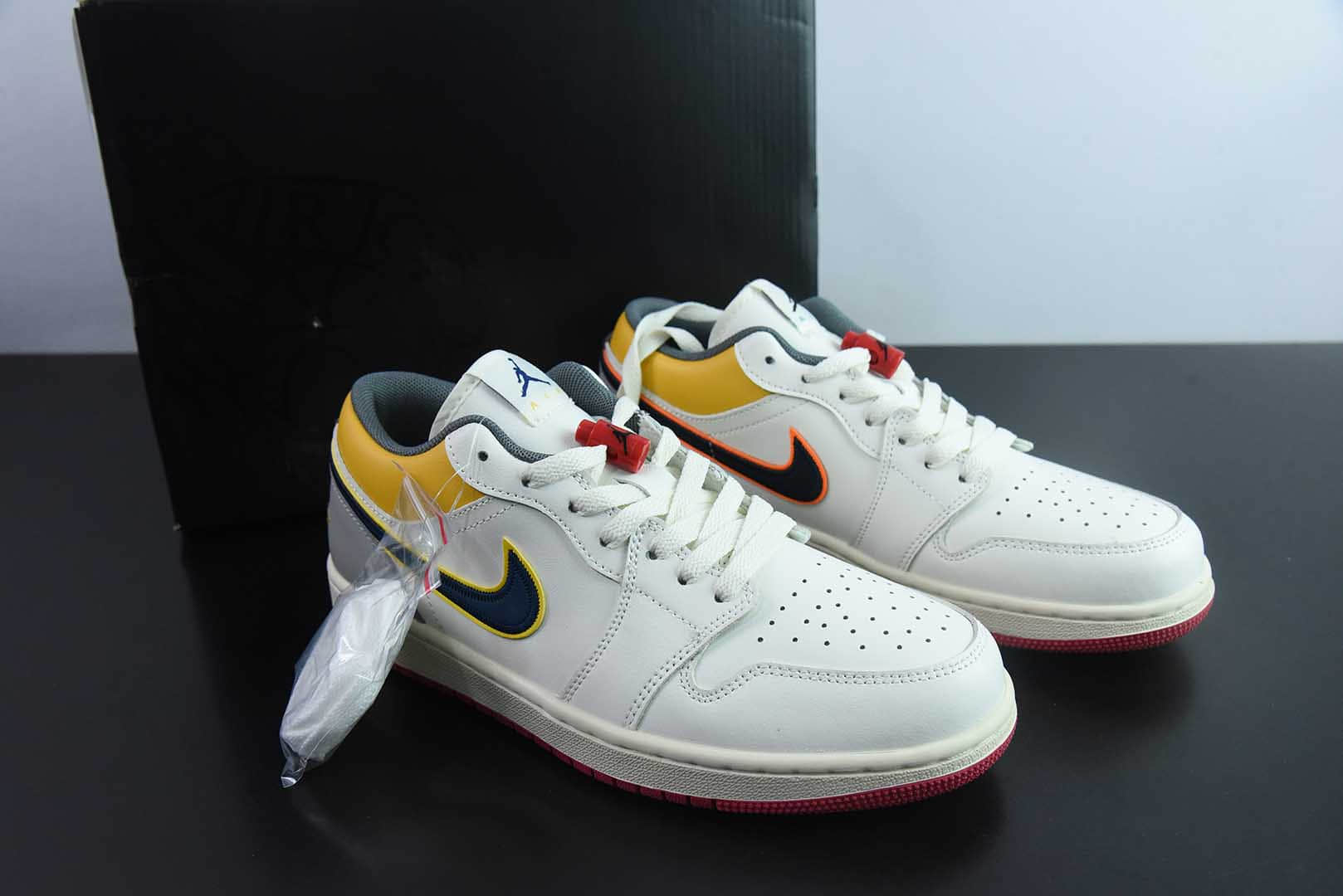 乔丹Air Jordan 1 Low AJ1乔1帆白灰黄鸳鸯勾低帮文化休闲运动板鞋纯原版本 货号:HV4511-133