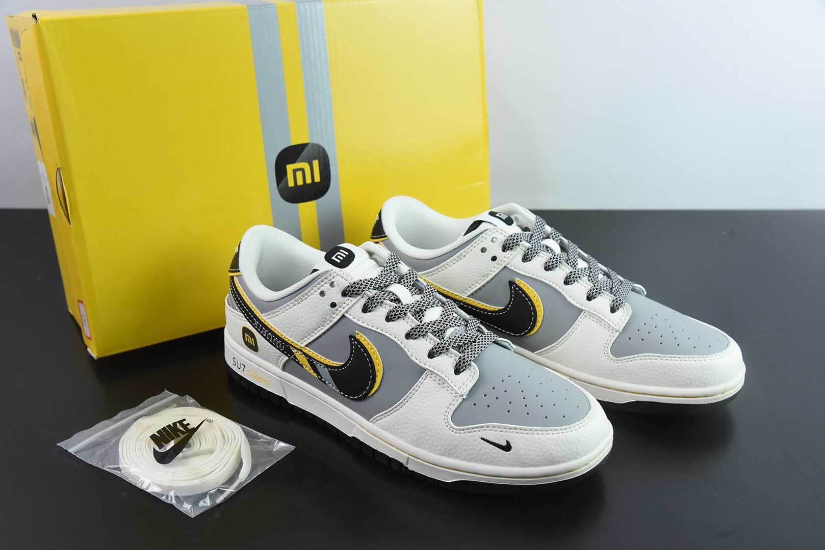 耐克Nike SB Dunk Low SU7 Ultra 小米定制配色白灰黄SB低帮休闲滑板鞋纯原版本 货号：XX3168 - 166