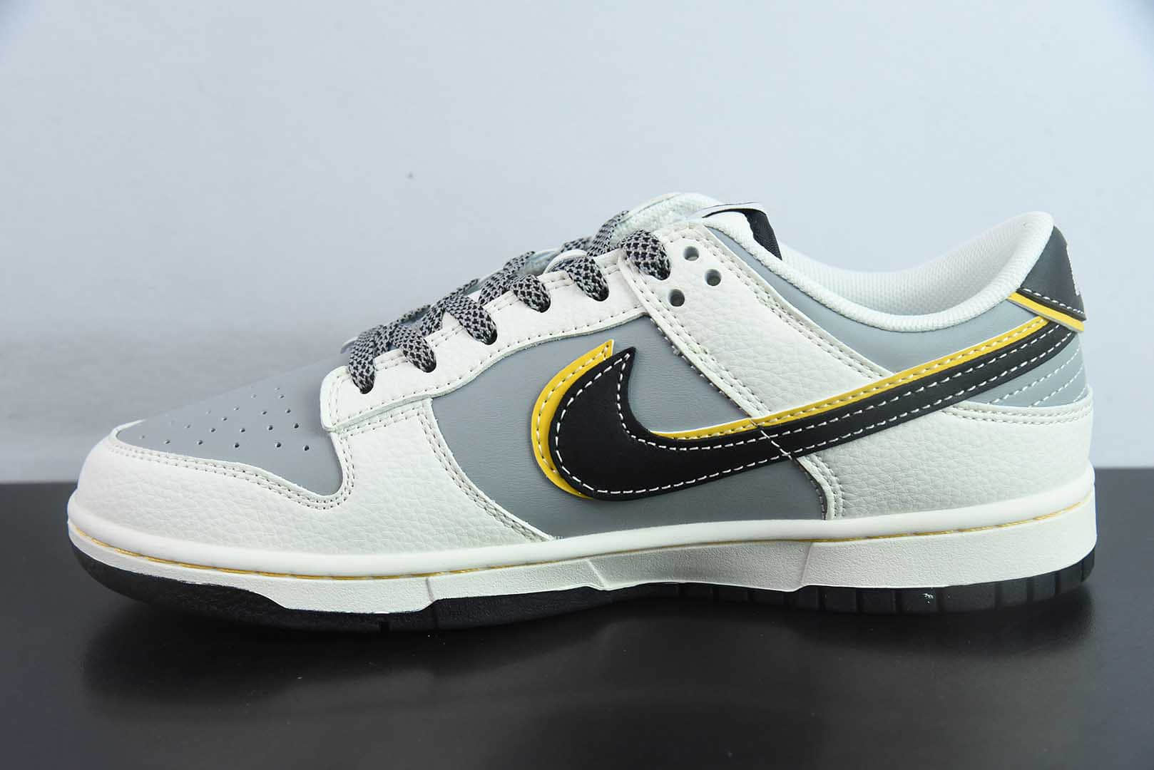 耐克Nike SB Dunk Low SU7 Ultra 小米定制配色白灰黄SB低帮休闲滑板鞋纯原版本 货号：XX3168 - 166